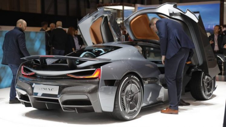 Всичките 150 електромобила Rimac C_Two с цена по 