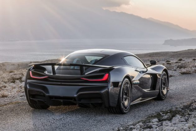 Всичките 150 електромобила Rimac C_Two с цена по 