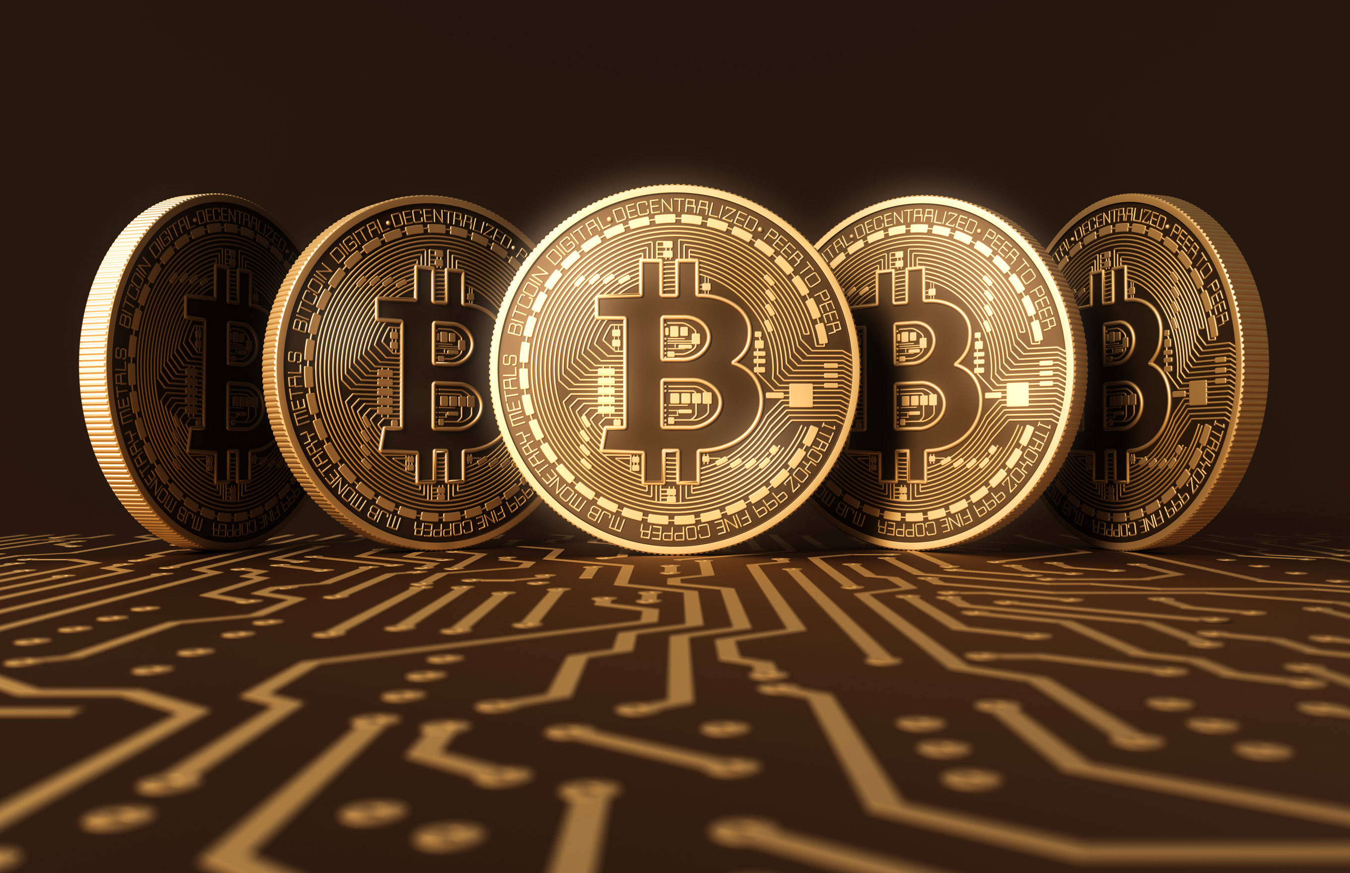 BTC Цената на биткойна падна под $9000
