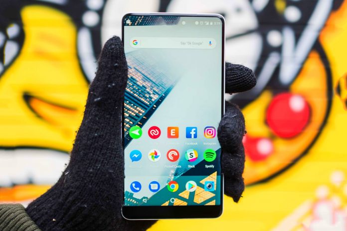 Essential-Phone-2-42 Essential Phone 2 ще има плъзгаща се камера и напълно безрамков екран