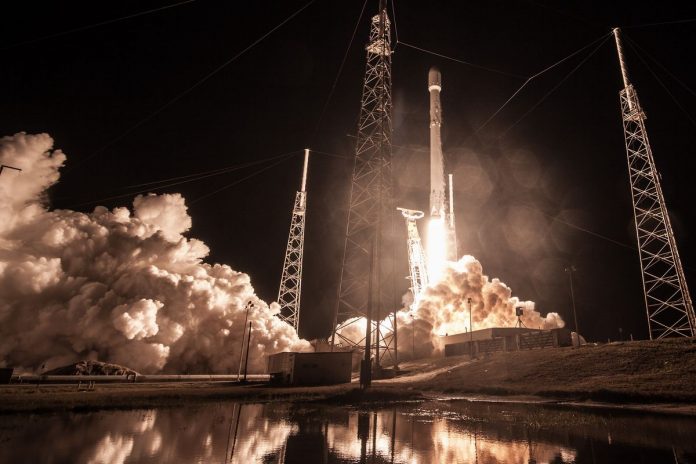 Sx SpaceX изведе в геостационарна орбита тежкия сателит Hispasat 30W-6
