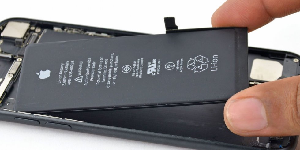 В Корея 63767 души подадоха колективен съдебен иск срещу Apple