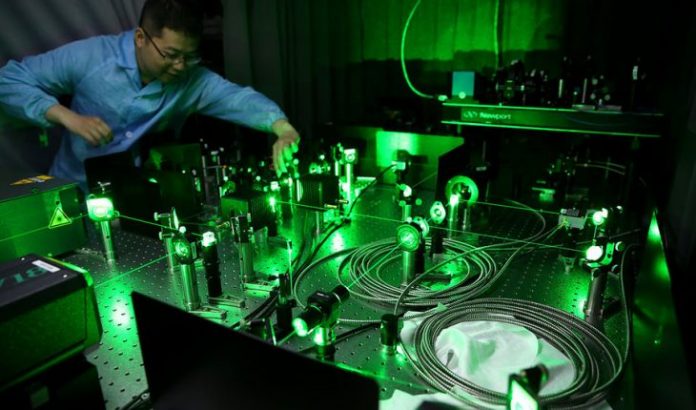 100 Petawatt lasers could tear apart vacuum by 2023 Новият китайски лазер с мощност 100 петавата ще може да взривява вакуума