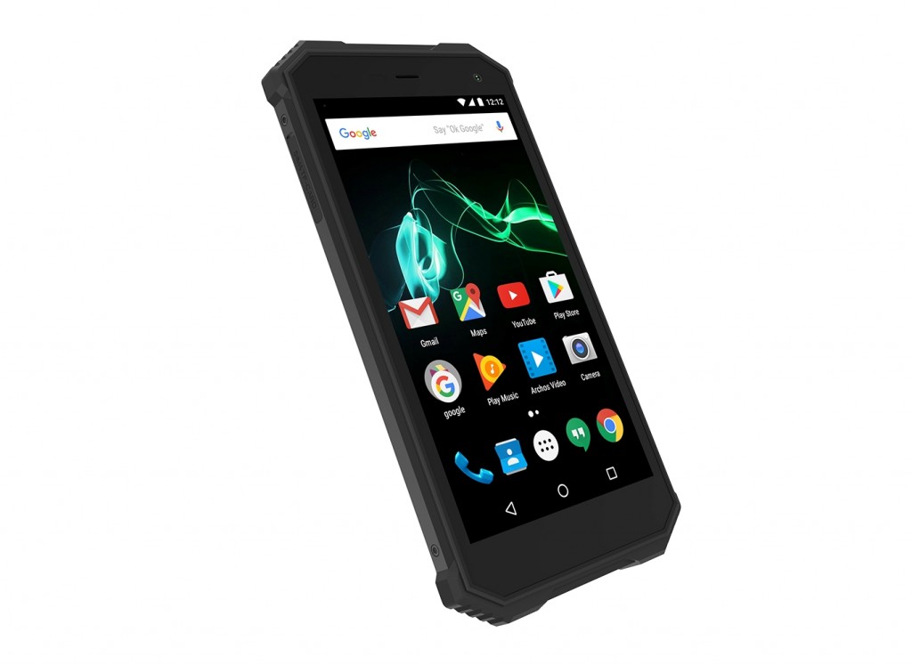 Archos представи защитения смартфон Saphir 50X