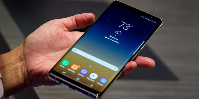 Samsung Galaxy Note 9 може да ни учуди с големите си размери