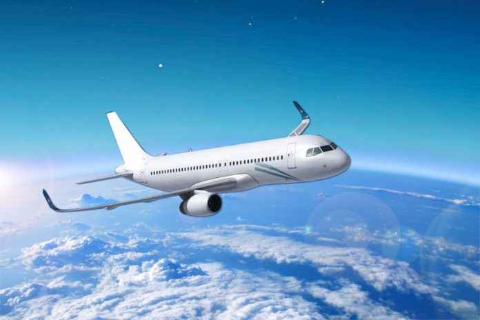 Plane-flying-on-earth-atmosphere Bloomberg: Google купува част от бизнеса на Nokia, за да предложи бърз интернет в самолетите
