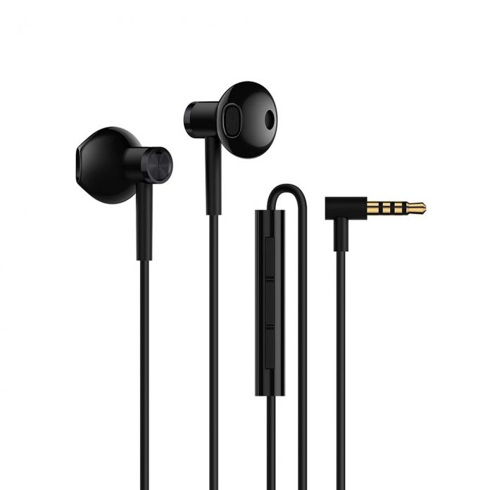 Cf Cafago предлага висококачествените слушалки Xiaomi Dual-unit Half-in-ear