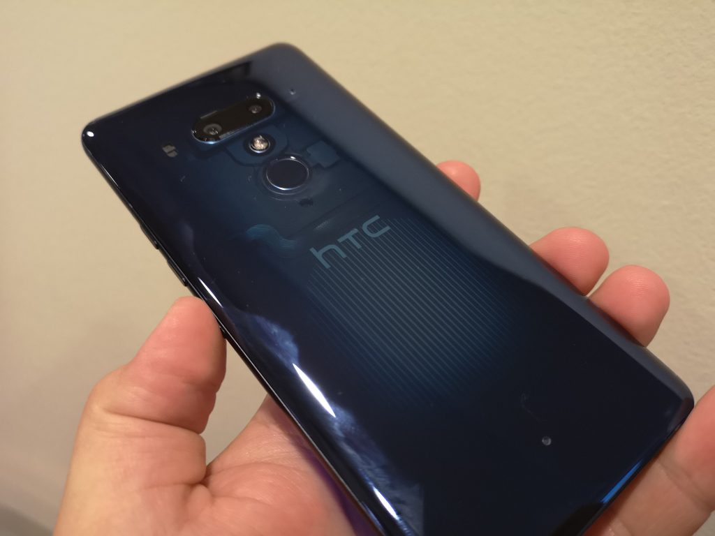 HTC представи най-новия си флагман U12+