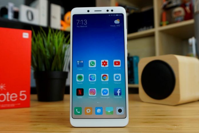 Samsung-Galaxy-J7-Pro-00 Xiaomi Mi 6X и Redmi Note 5 Pro бяха най-желаните смартфони според рейтинга на GSMArena
