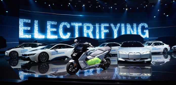 bmw-group-press-conf От тази есен BMW ще започне да произвежда по 200 електромобила на ден