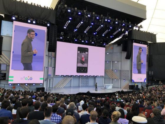 Google Photos ще оцветява черно-белите снимки и ще конвертира документите в PDF