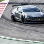 Допълнителна информация за състезателния електромобил Tesla Model S P100DL