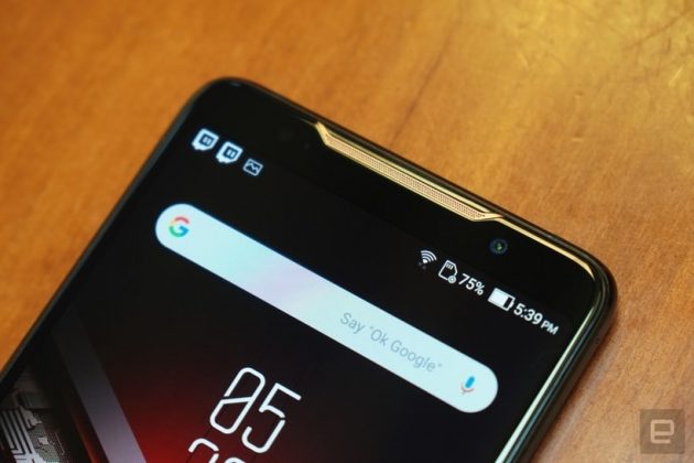 Геймърският смартфон ASUS ROG Phone има 90 Hz HDR дисплей и три USB-Type C порта