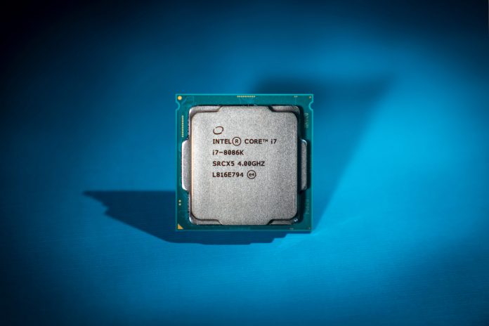A photo of the Intel 8086k processor. (Credit: Intel Corporation) Гарантирани 5,3 GHz за $860: Silicon Lottery предлага скалпирани процесори Intel Core i7-8086K