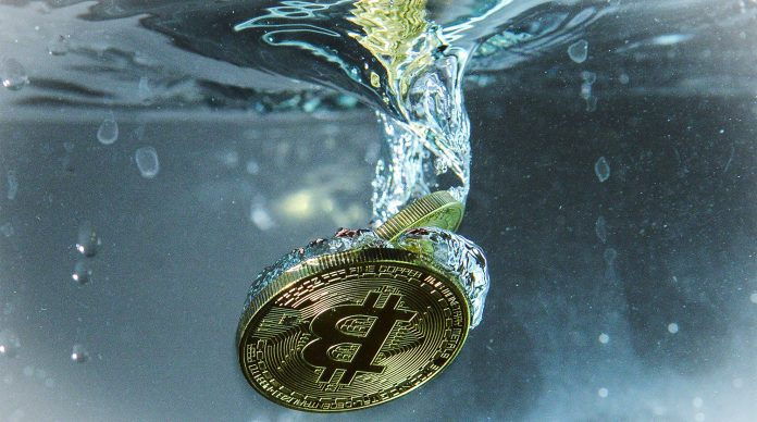 Курсът на биткойна падна до минималното за тази година ниво
