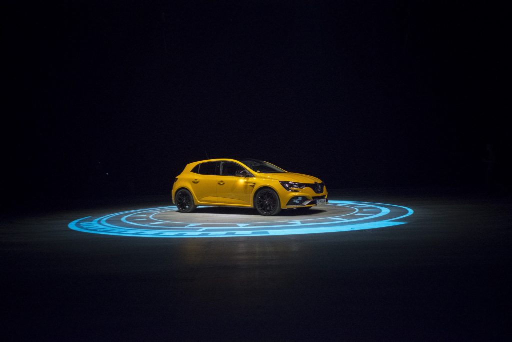 Renault представи MEGANE R.S. в България по 3D симулирана писта
