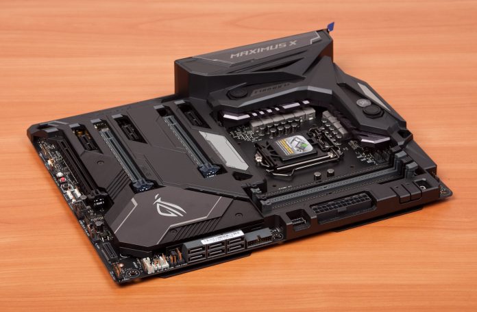 big-asus-rog-maximus-X-formula Asus работи върху серията нови дънни платки ROG Maximus XI, базирани на чипсета Intel Z390