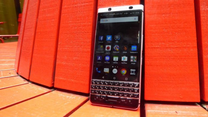 blackberry-keyone-6-1-920x517 BlackBerry KEYone скоро ще разполага с Android 8.0 Oreo