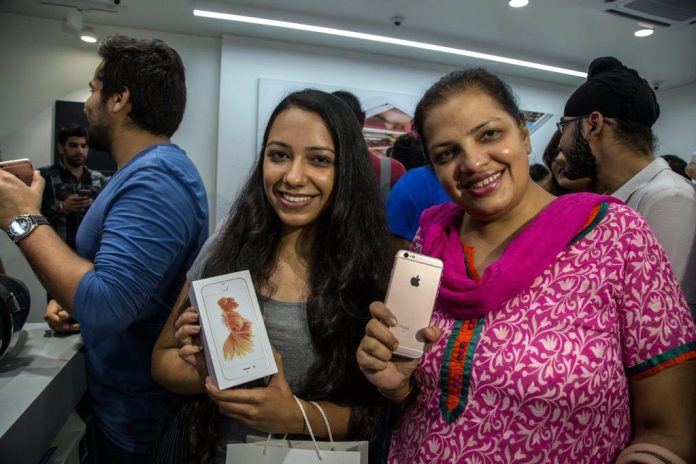 iphone-6s-india Apple ще сглобява iPhone 6S в Индия за да икономиса данъци