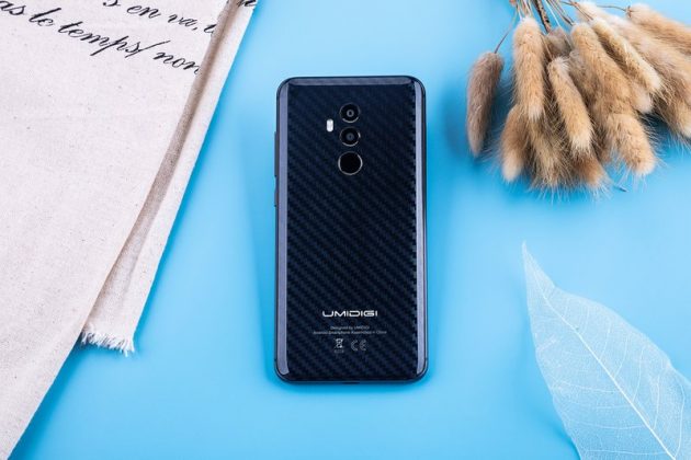Вземете един от 5-те луксозни смартфона UMIDIGI Z2 Pro и вижте новия модел с въглеродни влакна