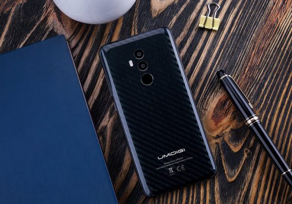 Вземете един от 5-те луксозни смартфона UMIDIGI Z2 Pro и вижте новия модел с въглеродни влакна