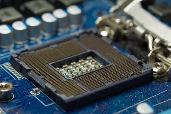 tlbleed Нова атака срещу процесорите на Intel извлича криптиращите ключове