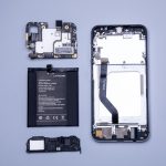 Ето как изглежда разглобеният UMIDIGI One Pro: един истински компактен флагман