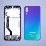 Ето как изглежда разглобеният UMIDIGI One Pro: един истински компактен флагман