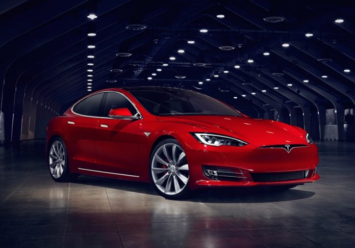 Tesla Директорът на Ford се присмя на Илън Мъск за 7000-те електромобила в седмица