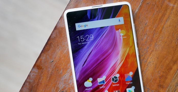 Излязоха цените на флагманския смартфон Xiaomi Mi MIX 3