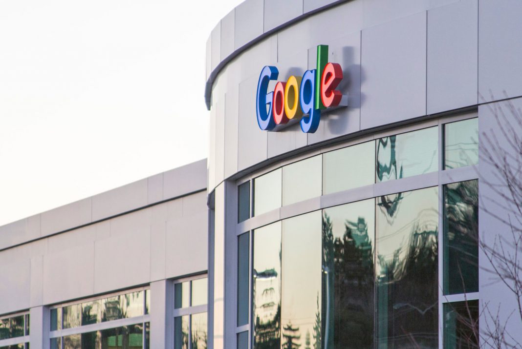 dims Google ще пуска подводен кабел между САЩ и Франция