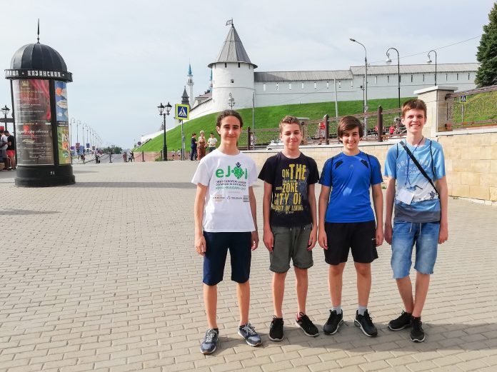 eJOI Team Bulgaria Българският младежки отбор по информатика заминава за олимпиада по информатика eJOI в Русия