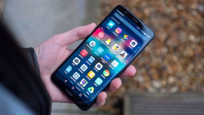 Huawei показа дизайна и характеристиките на кардинално нов смартфон