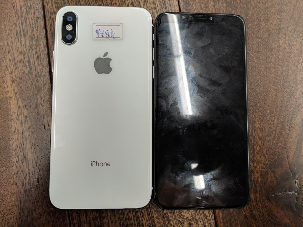 Фалшив iPhone X за 100 долара копира UI, функциите и портовете на оригинала