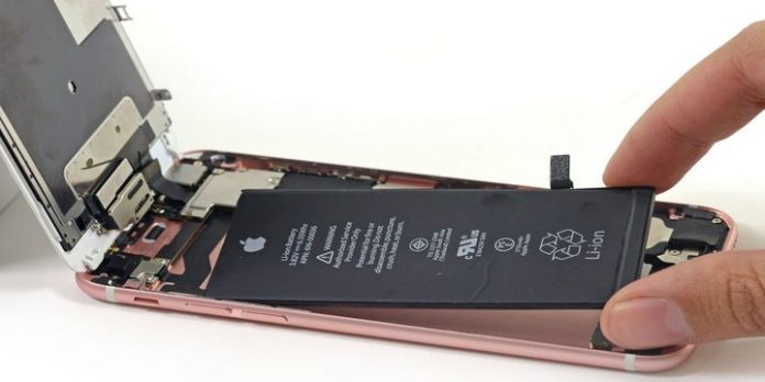 iphone-6s-battery-replacement-hero Потребителите масово се оплакват от бързото разреждане на батериите на iPhone
