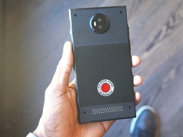 red-hydrogen-one Характеристиките на Red Hydrogen One се появиха в бенчмарка Geekbench