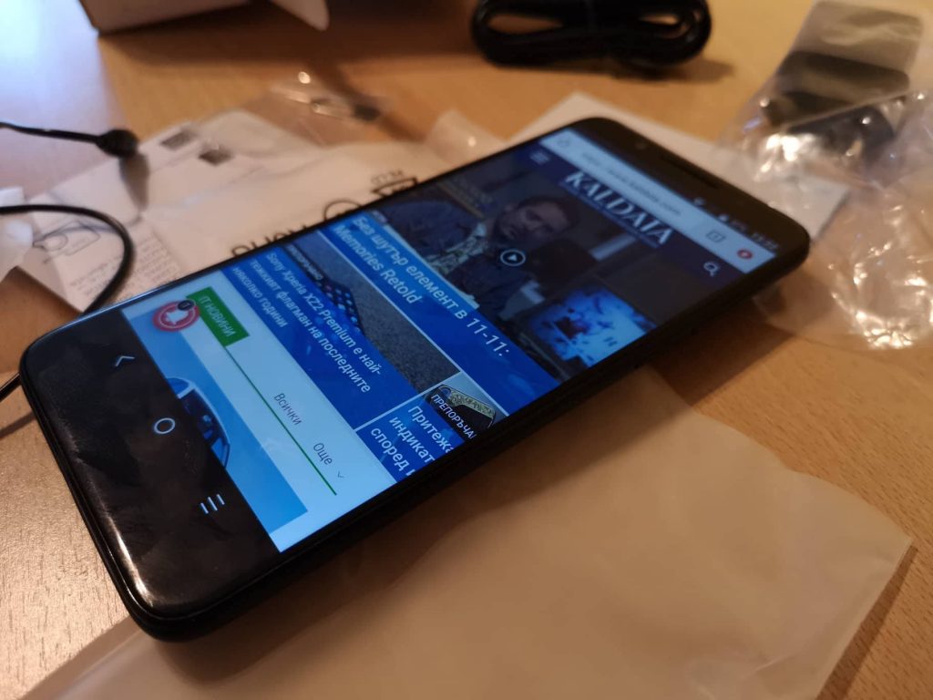 Alcatel 3X – елегантен и пъргав бюджетен телефон