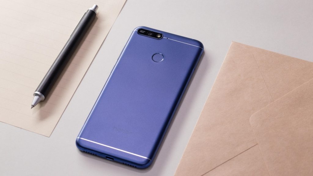 Honor 7S с Fullview дисплей и цена под 300 лв вече е наличен в България