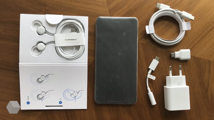 Tt Руски блогър първи се добра до Pixel3 XL на Google