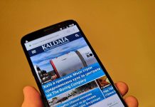 Ревю на Moto Z3 Play: тънък, но с голяма батерия