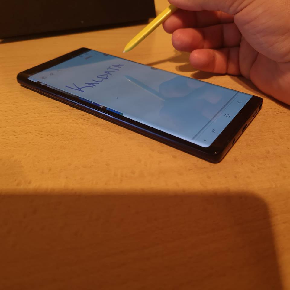 Ревю на Samsung Galaxy Note 9: смартфонът на твоите мечти