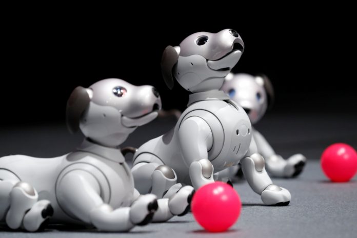 Sony възроди роботизираните кученца Aibo