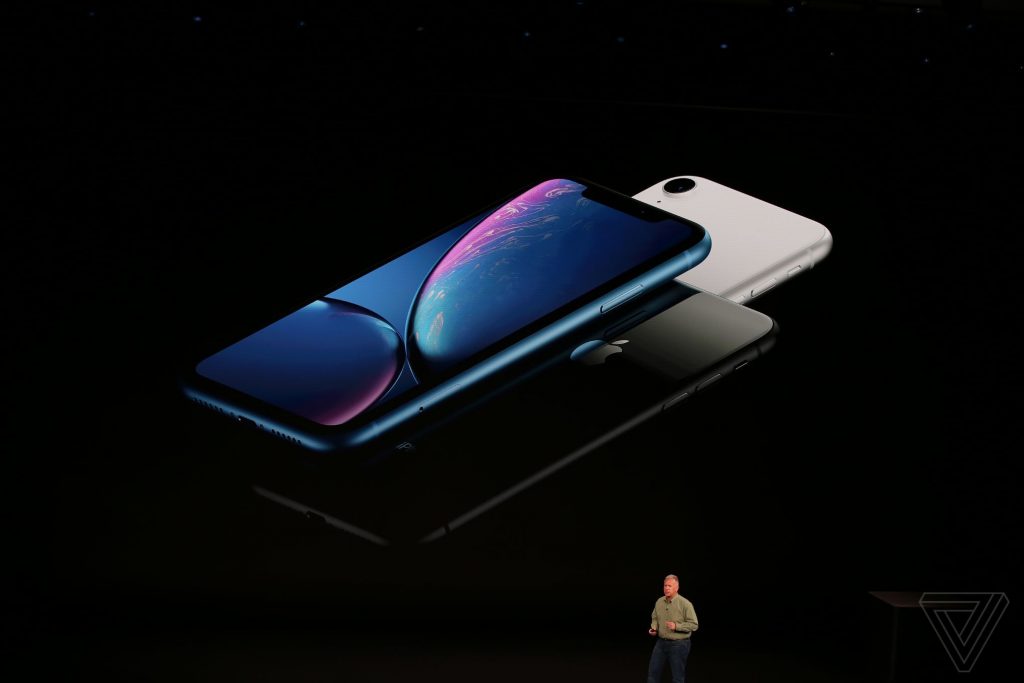 Apple показа новия iPhone и Apple Watch (видео на живо)