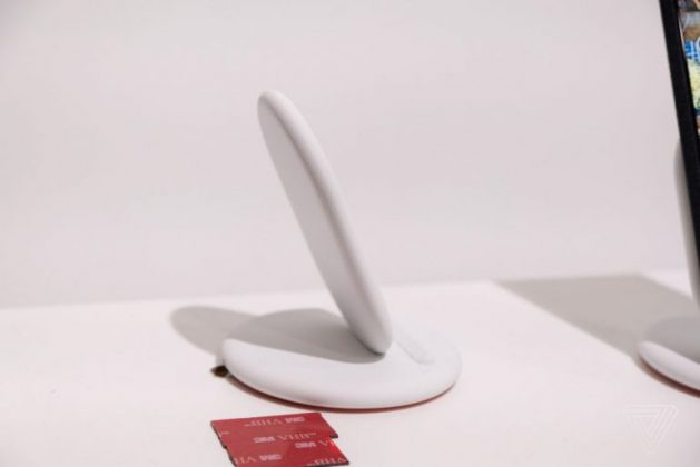 Pixel Stand: универсалното безжично зарядно на Google за всякакви смартфони