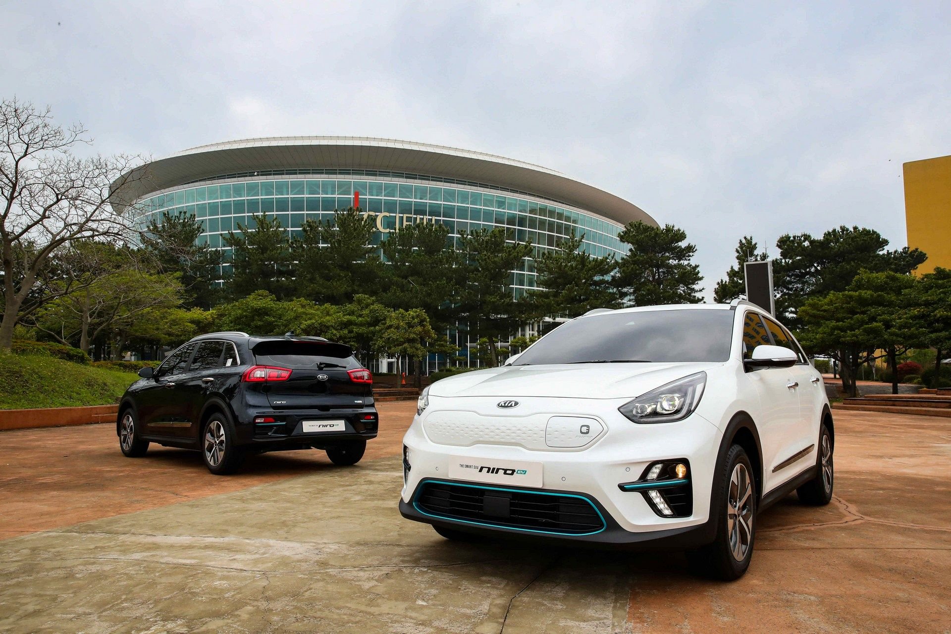 Робърт де Ниро представи Kia e-Niro в Париж