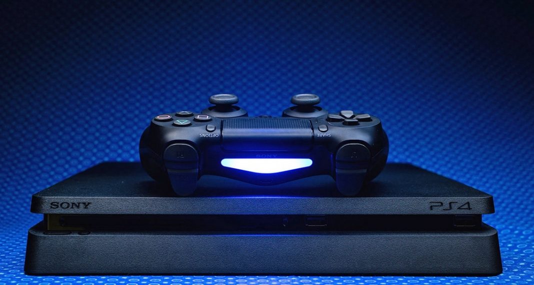 Sony даде на съд мъж, продавал хакнати PS4 конзоли