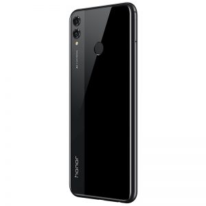 HONOR с бляскава премиера на Honor 8X в Прага и ново стратегическо партньорство с RED BULL