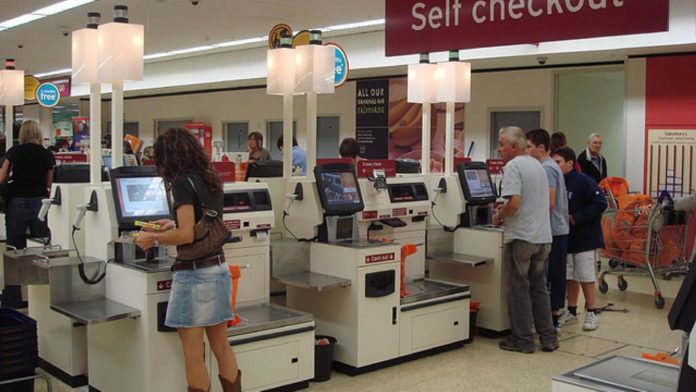 how-best-to-scam-supermarket-self-service-machines-1470321170-1440x810 Вкарват лицево разпознаване в машините за самообслужване в супермаркетите