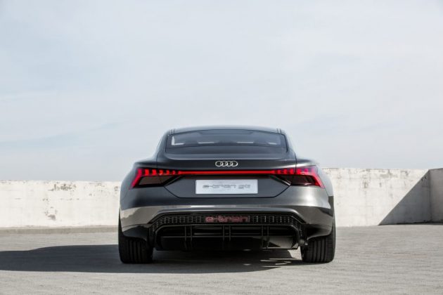 Официален анонс на електромобила Audi e-tron GT с пробег 400 километра