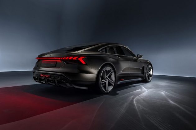 Официален анонс на електромобила Audi e-tron GT с пробег 400 километра